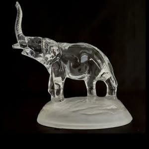 Cristal D’Arques Elephant Glass 24% Lead Crystal Trunk Up