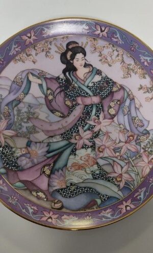 Orchid Maiden #HA1622 The Franklin Mint Heirloom Recommendation