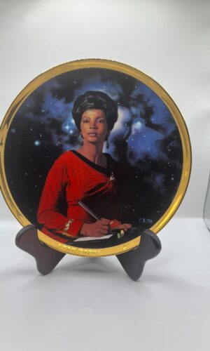 Star Trek Communications Officer Lieutenant Nyota Uhura Collector's Plate